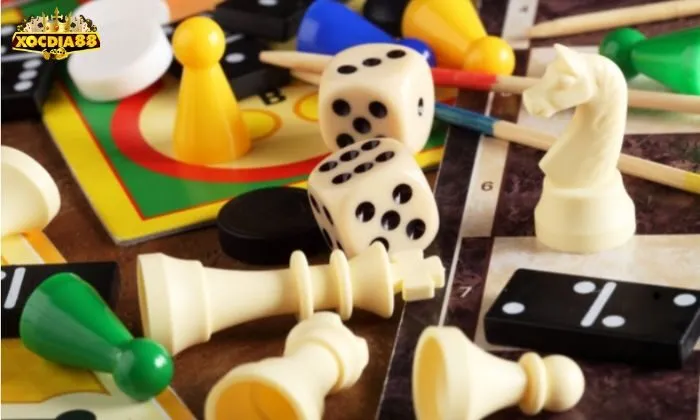 Xóc Đĩa là một trò chơi cờ bạc ăn tiền nổi tiếng tại miền Bắc Việt Nam