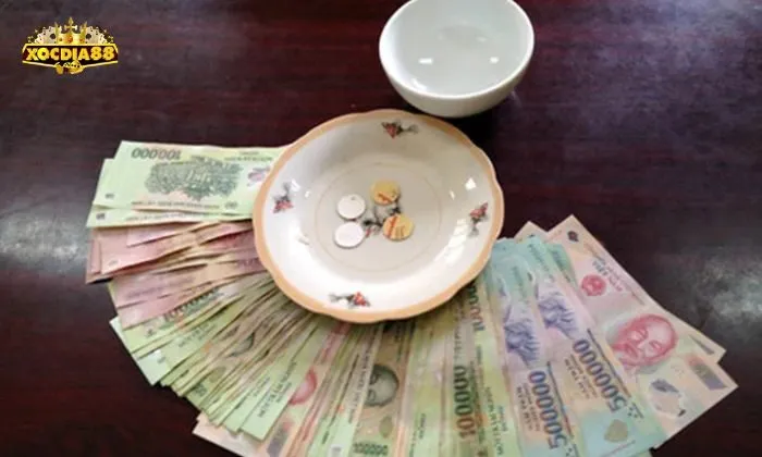 dụng cụ chơi xóc đĩa Tìm hiểu xóc đĩa là gì